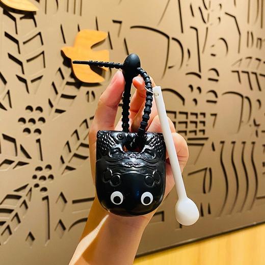 双12抢先购！【姿态呆萌！触动你的萌生活】网红解压功德敲小木鱼钥匙扣，情绪稳定摆件玩具包包挂件小礼品，可爱造型 精工细作，木鱼一敲 烦恼全消-QQ 商品图7