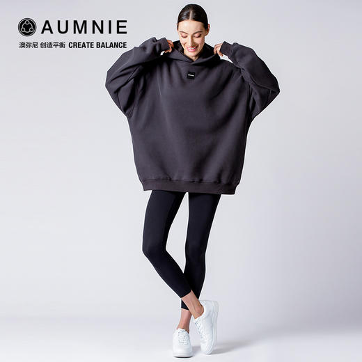 【AUMNIE】特大版男女LOGO加绒连帽卫衣 OVERSIZED FLEECE LINED EMBLEM HOODIE 商品图3