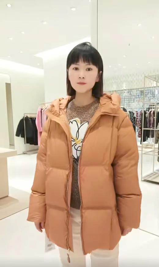 4F 玖姿 中款羽绒服 商品图0