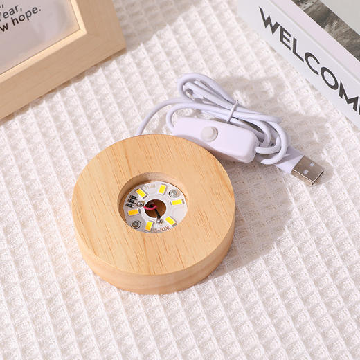 【释放微光，点亮心灵送发光底座！】节日无火香薰，美丽的水晶石带有发光底座，散发出淡雅的香气，每个屋角都是独特的风景。家用精油香氛摆件，让你感受独特的晶石香薰体验！ 商品图3