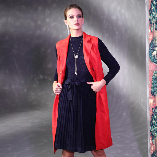 【伯妮斯茵】鹿皮绒合身无弹翻领风衣--仕女与独角兽的乌托邦--《因汉而生--哥特》3D6243 商品图3