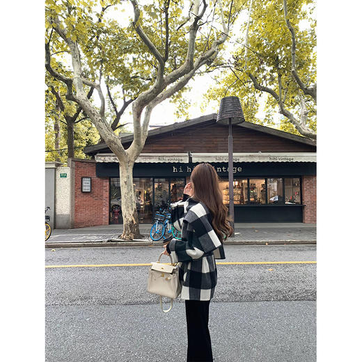 金蘑菇菇 丝绒小短裤 大衣外套好搭档 / 自带氛围感 商品图3