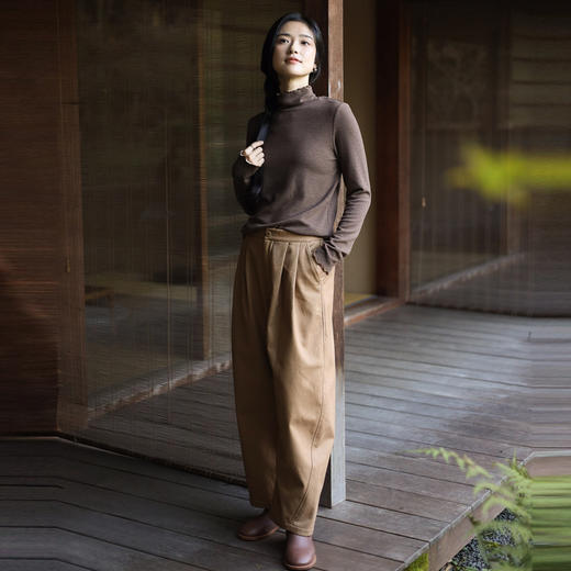 绽放830朵/卡其色设计感弯刀廓形加绒加厚双压褶插袋斜纹棉休闲裤 商品图1