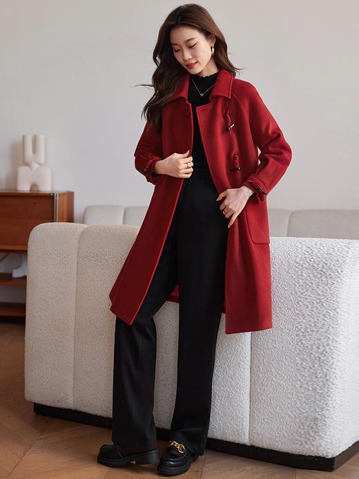 【年终特卖】熙世界红色牛角扣毛呢大衣设计感秋冬款加厚夹棉呢子外套中长款 商品图4