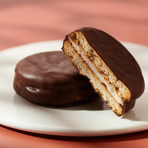 【绵软夹心！香浓巧克力派】香浓可口派散称夹心涂层饼干休闲零食早餐整箱5斤 商品图0