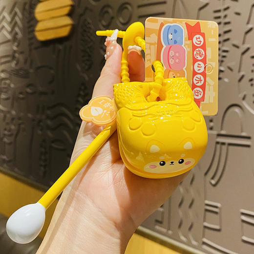 双12抢先购！【姿态呆萌！触动你的萌生活】网红解压功德敲小木鱼钥匙扣，情绪稳定摆件玩具包包挂件小礼品，可爱造型 精工细作，木鱼一敲 烦恼全消-QQ 商品图3