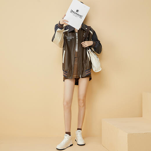 西遇高帮板鞋女新款秋季美式复古黑白休闲运动鞋厚底小白鞋D1933966 商品图3