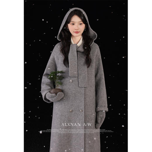 鹿向南《魔法学院》灰色毛呢外套 商品图1