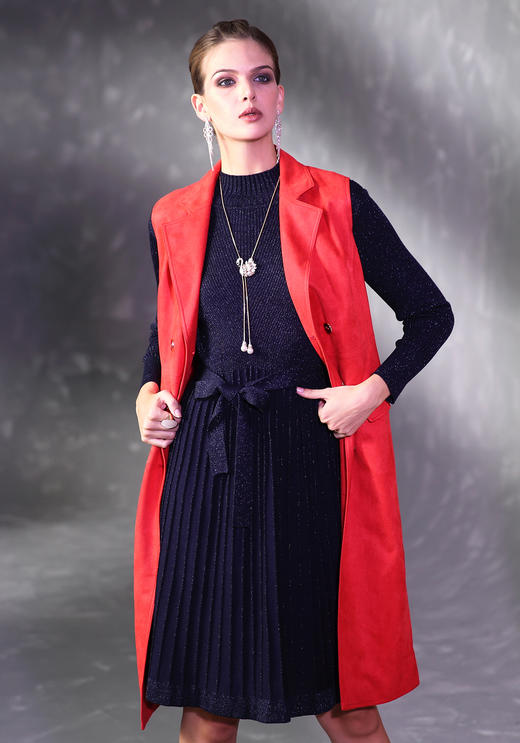 【伯妮斯茵】鹿皮绒合身无弹翻领风衣--仕女与独角兽的乌托邦--《因汉而生--哥特》3D6243 商品图5