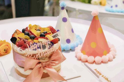 裸蛋糕 戚风蛋糕加新鲜水果 原味/巧克力蛋糕胚可选，请备注 欢迎提前预定，当日订单或加急请拍下备注，我们会与您联系 商品图3