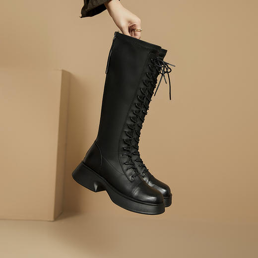 西遇高筒骑士靴女新款秋冬弹力长筒马丁靴黑色绑带厚底长靴子D2134008 商品图1