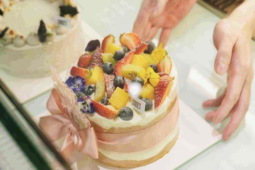 裸蛋糕 戚风蛋糕加新鲜水果 原味/巧克力蛋糕胚可选，请备注 欢迎提前预定，当日订单或加急请拍下备注，我们会与您联系 商品图4