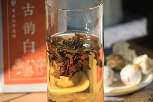 临沧凤庆 古树白茶 商品图2