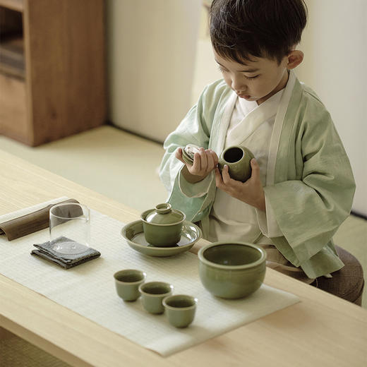 束刻 <青瓷茶叶罐> 商品图1