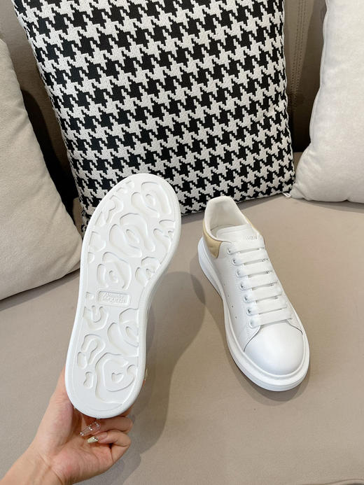 新款波浪纹尾——奶茶色 商品图8