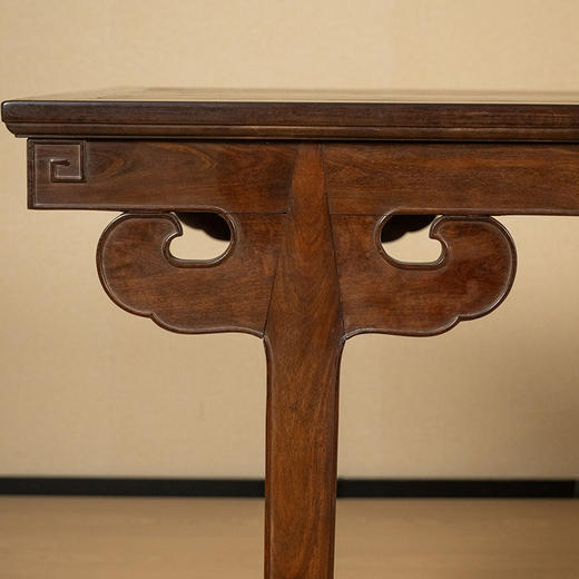 二十世纪 紫檀插肩榫如意云纹画案 商品图1