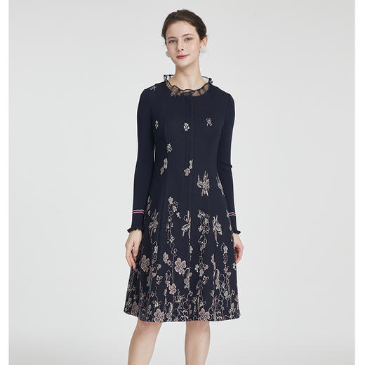 司歌印花圆领连衣裙毛织长袖冬裙R881129 商品图4