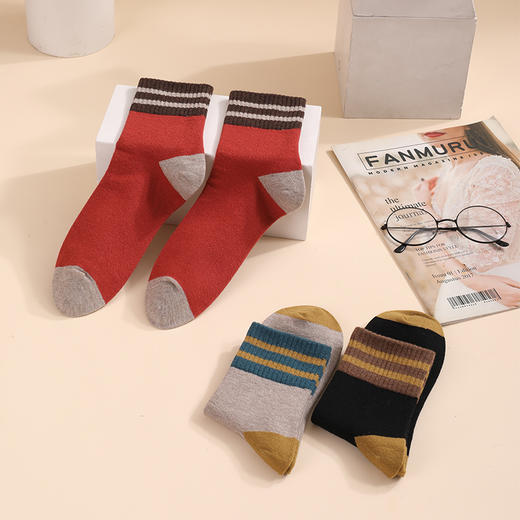 洁丽雅3双装美丽奴羊毛中筒女袜保暖亲肤简约柔软舒适袜子女 商品图5