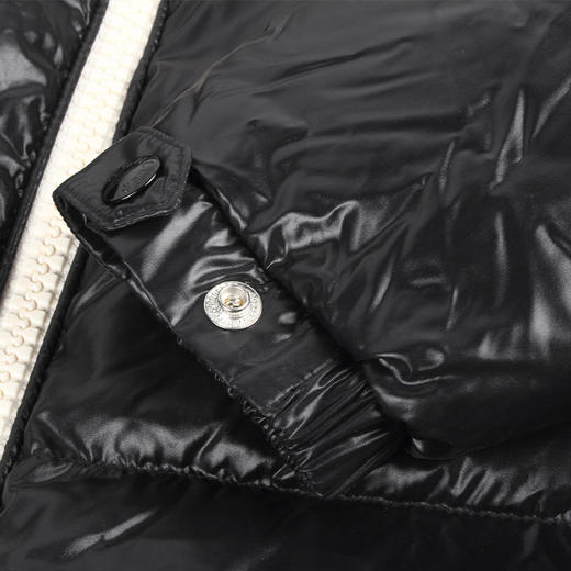 【现货预定款】Moncler  CHARTREUSE 短款男士 90% 白鹅绒羽绒服夹克外套 F20911A51S00 商品图3
