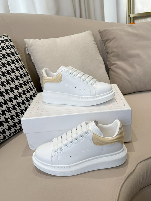 新款波浪纹尾——奶茶色 商品图5