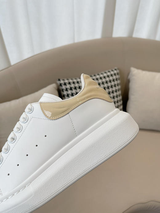 新款波浪纹尾——奶茶色 商品图2