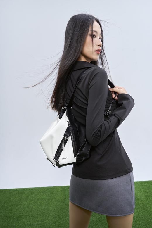 小号三角双肩包 商品图6