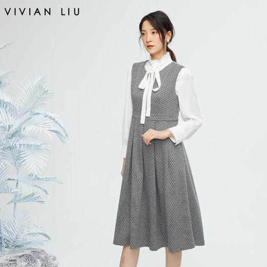 VIVIAN LIU薇薇安刘R2347411秋女装新款绒感格子大A摆背心连衣裙 商品图0
