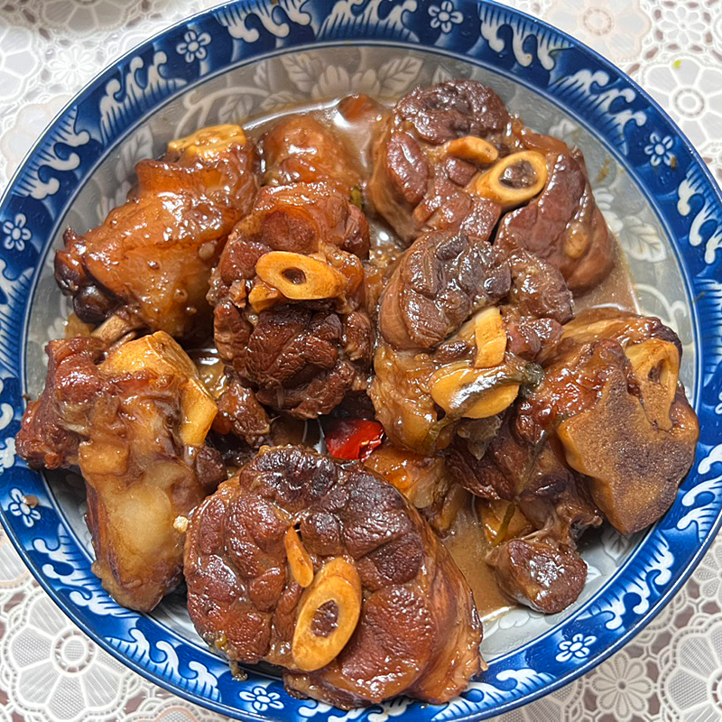 『内蒙羔羊金钱腱』细腻弹嫩，奶香不膻，肉嫩不柴，精选6个月龄羔羊前腿肉