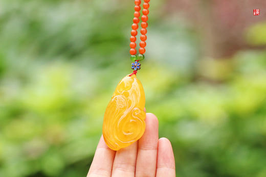 蜜蜡【凤凰】吊坠，配保山南红珠链 商品图2