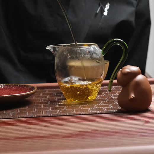 临沧凤庆 野生红茶 百年古株 商品图3