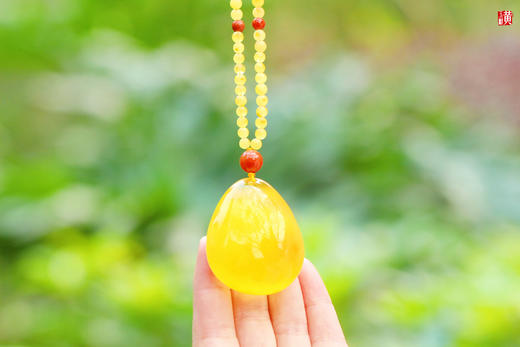 【芳华】蜜蜡水滴形吊坠 商品图4