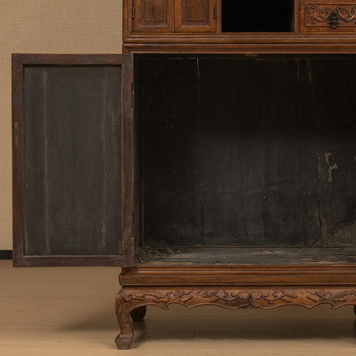 清 红木浮雕梅兰竹菊清供图博古柜（一对） 商品图3