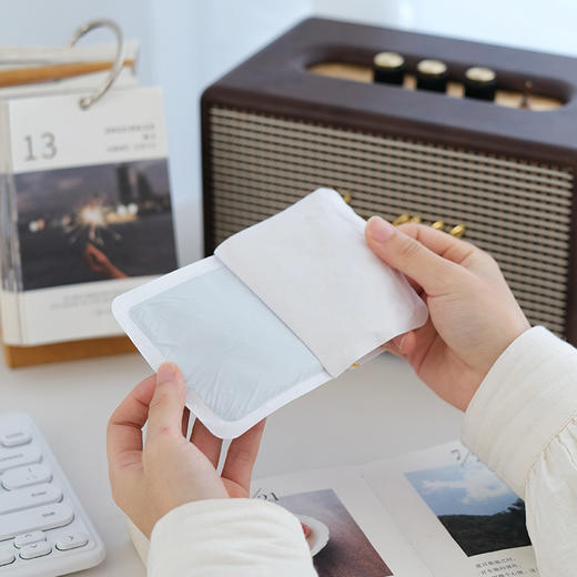 花粉福利💥【暖宝宝暖贴】特惠装，50片！【12种图案随机发】暖宫驱寒不怕冷，持续发热10小时，温暖一整个冬天；经常贴一贴，暖颈还护颈，舒缓不适~一片尺寸13*9.5cm 商品图4