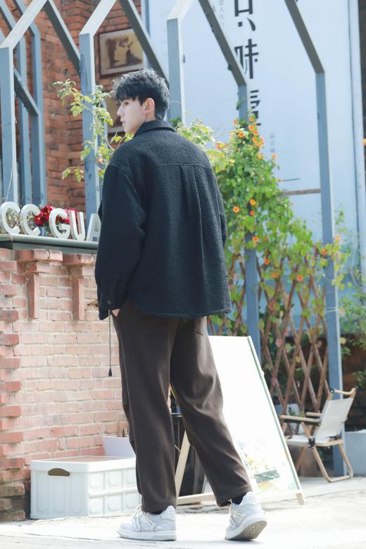 W342674376破洞复古阔版羽绒服 商品图12