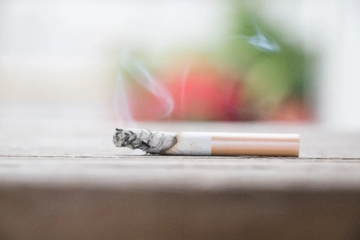 摄图网_500322344_香烟特写(企业商用).jpg 图片