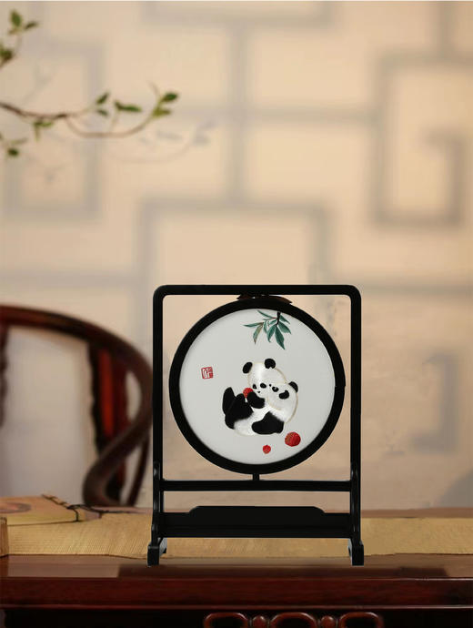 蜀绣双面绣-滚滚红荔双熊猫（精品绣） 商品图0