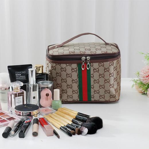 大容量化妆包批发pu高颜值简约便携旅行手提多功能收纳盒防水 商品图3