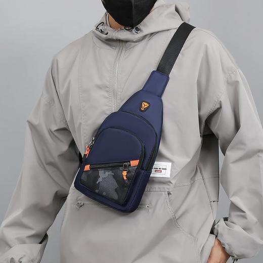 简约时尚男士胸包2023新款便携休闲单肩包潮流个性小众设计斜挎包 商品图2
