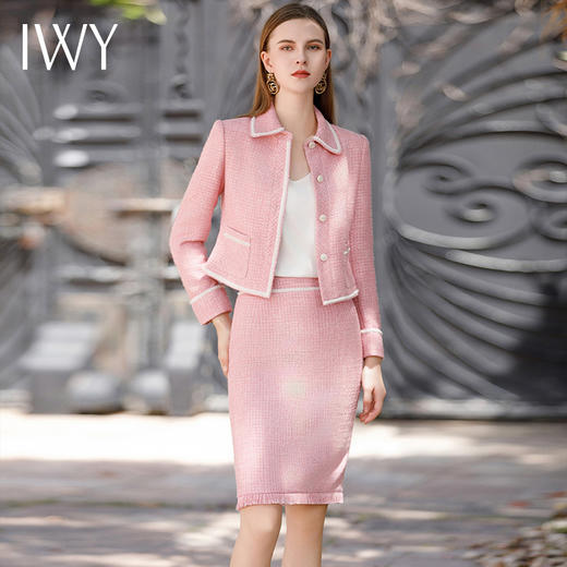 IWY/秋冬新款粉色小香风短外套半裙身两件套女减龄套装CS1902 商品图1