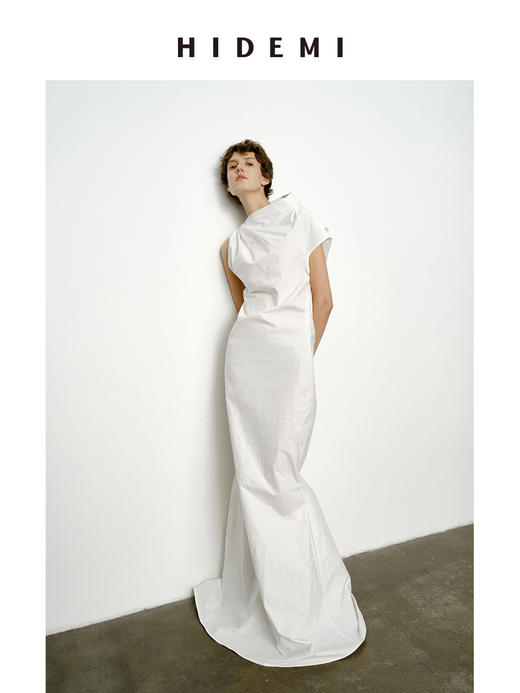 HIDEMI 立体裁剪斜肩式礼服连衣裙 黑色/白色 商品图4