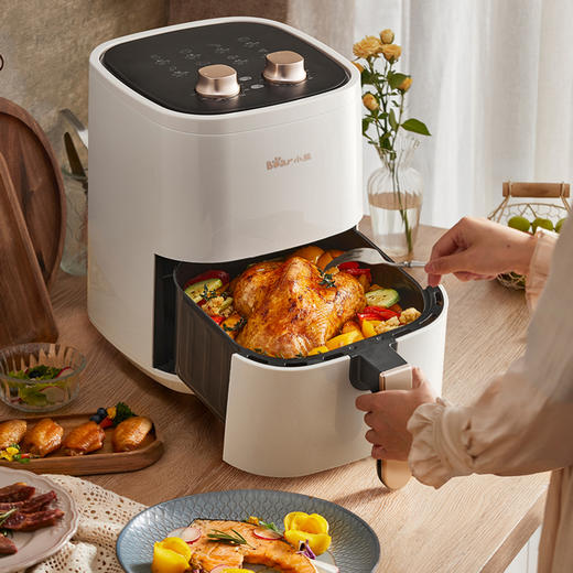 【小程序】小熊(Bear)空气炸锅 家用多功能无油烟微电脑触控电炸锅 微蒸汽空气烤 4.5L QZG-E12T5 商品图2