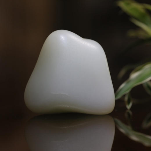 和田玉（白玉）籽料原石165.39g（价格面议） 商品图0