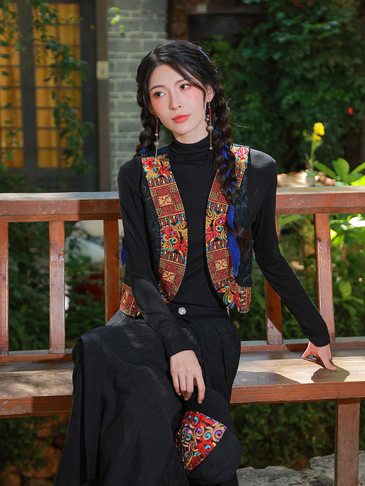 【经典系列】醉引笙歌刺绣马甲 | 现货加急发 商品图0