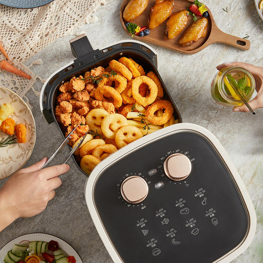 【小程序】小熊(Bear)空气炸锅 家用多功能无油烟微电脑触控电炸锅 微蒸汽空气烤 4.5L QZG-E12T5 商品图4