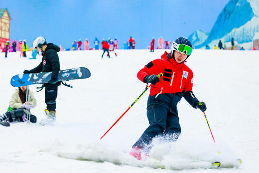 融创文旅城【广州热雪奇迹】景区酒店+畅玩冰雪 899元起，升级不限时！！！ 商品图8
