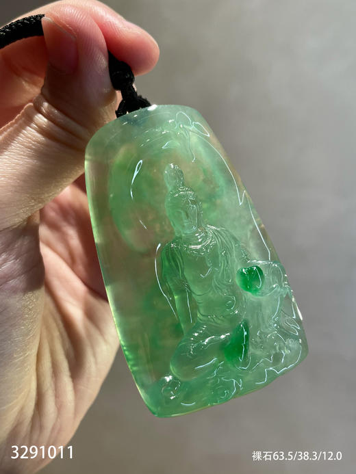 玻璃种艳绿观音挂坠【3291011】具体价格微信咨询 商品图0