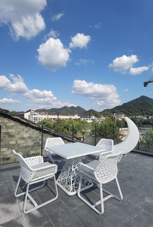 画乡壹号-户外米尔一桌四椅 商品图0