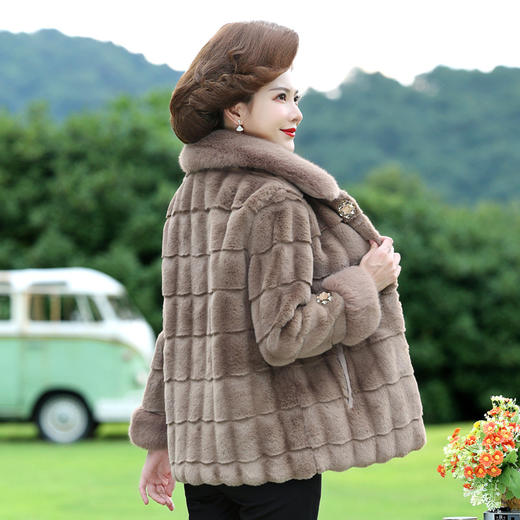 仿水貂绒皮草外套洋气休闲妈妈装纯色短款上衣中年女装 商品图3