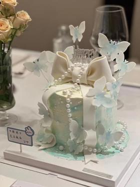 女神蝴蝶结蛋糕