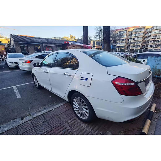 吉利 帝豪 EV300 进取型【长租-北京】 商品图3